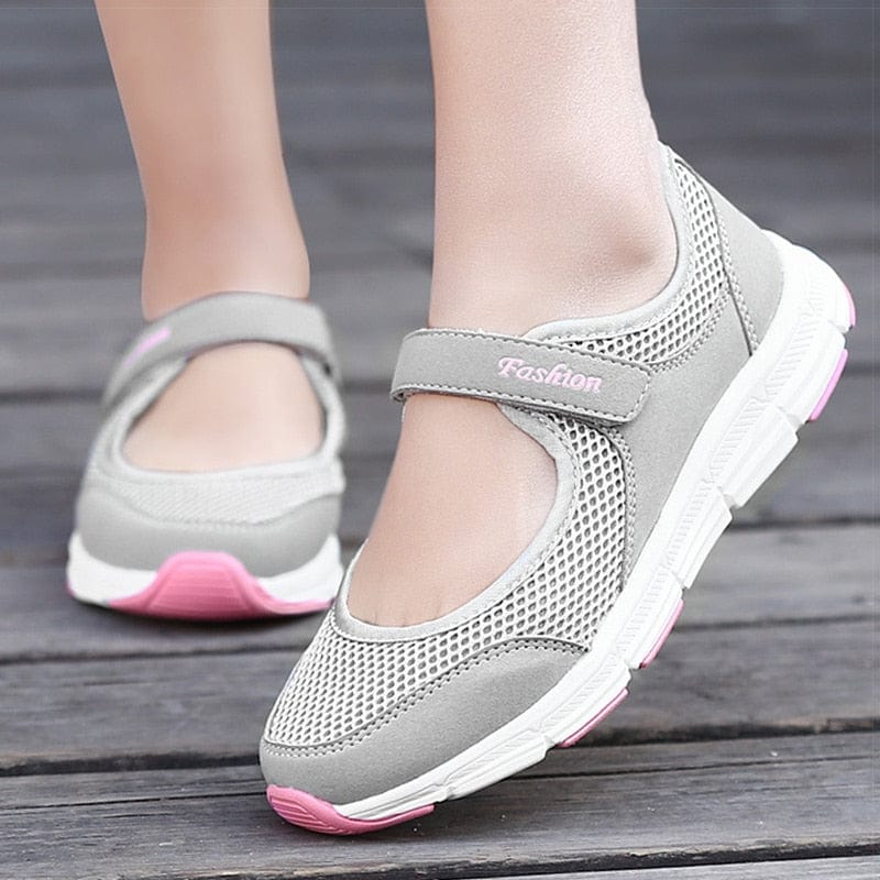 Women Shoes Breathable Vulcanized Shoes White Super Light Women Casual Shoes Sneakers Women Flat