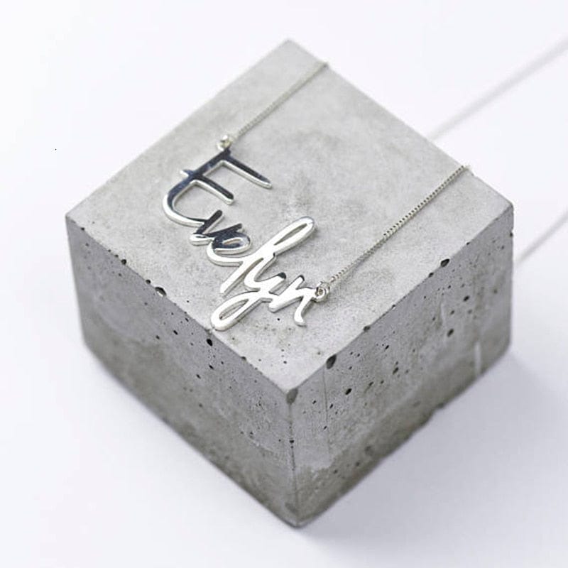 Personalized Carrie Style Letter Pendant Necklaces For Women Custom Any Name Box Chain Choker Charm Jewelry Couple Gift