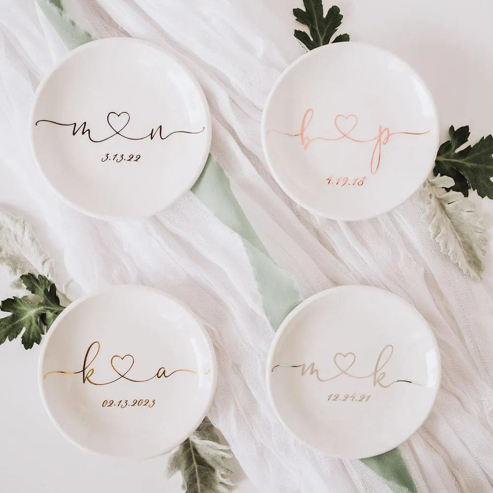 Personalized Trinket Dish Bridal Shower Gift for Her Wedding Engagement Couple Jewelry Tray Round Ring Holder Plate Wedding Deco