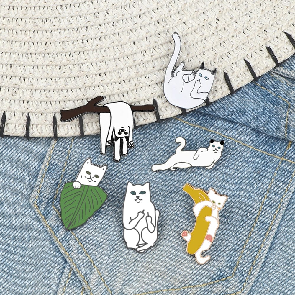 Funny White Cats Enamel Pin Branch Leaf Banana Cat Animals Brooch Women Men Lapel Pins Denim Jeans Badge Cartoon Jewelry Gifts