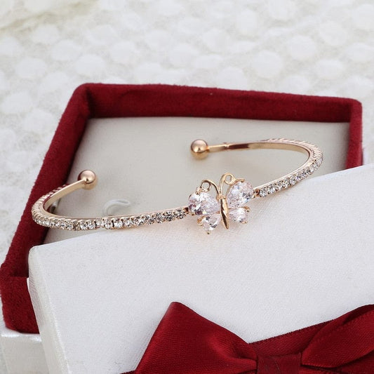 Romantic Butterfly Design Cuff Bracelet High Quality Golden Plated Bracelet Girl's Banquet Accessory